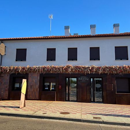 Carrizo de la Ribera Estudio Puertas Del Orbigo מראה חיצוני תמונה